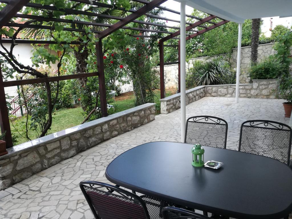 Guesthouse Villa Juric ツリクヴェニツァ エクステリア 写真